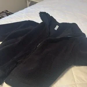 Alo Black sherpa jacket XS